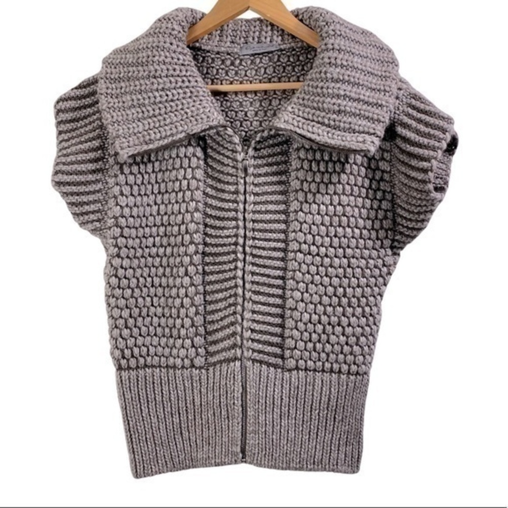 ELSAMANDA Women's Wool Blend Oversize Knit Sweater  
Color Gray Size S
